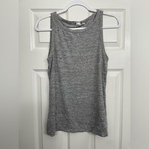 Gray tank top